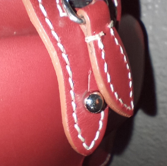 Bourke & Bourke Red Leather Accessory - Picture 3 of 16